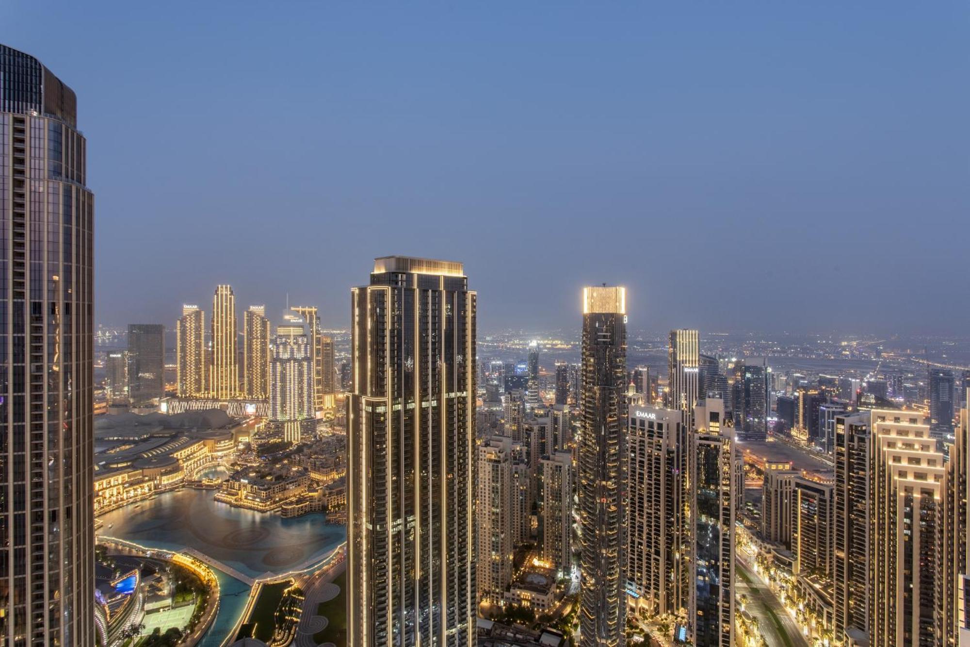 Apartment 65th High Floor - 4 Bedroom With Opera, Fountain & Burj Khalifa View - Downtown - Tower 1 By Stayfinity For Max 9 Guests *